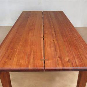 Xiloa Dining Table Royal Mahogany 8pp