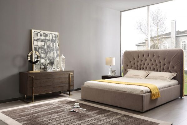 Modrest Moontide - Glam Beige Velvet and Brushed Brass Bedroom Set