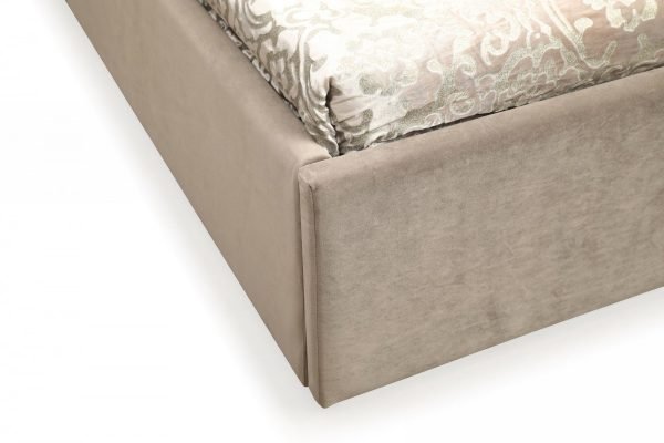 Modrest Moontide - Glam Beige Velvet and Brushed Brass Bed - Image 5