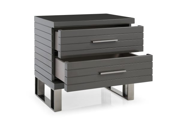 Modrest Splendor - Silver & Grey Velvet Upholstered Platform Bed Set - Image 5
