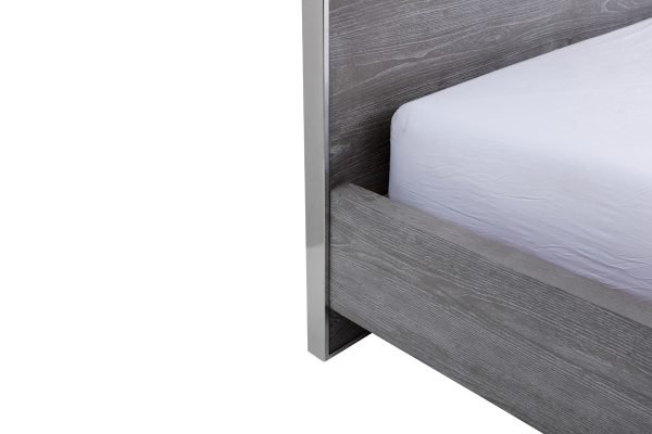 Modrest Charlene Modern Grey Elm & Stainless Steel Bedroom Set - Image 4