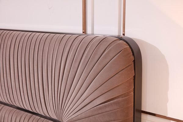 Modrest Duke Modern Grey Velvet & Black Gun Chrome Bed - Image 3