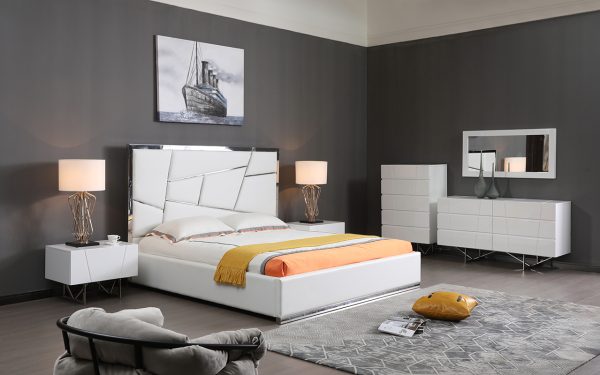 Modrest Chrysler Modern White Dresser
