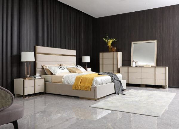 Nova Domus Cartier - Modern Beige Shagreen and Brushed Brass Chest - Image 4