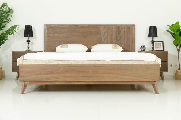 Modrest Claire - Queen Contemporary Walnut Bed
