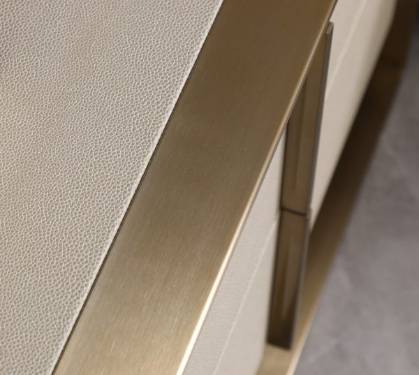 Nova Domus Cartier - Modern Beige Shagreen and Brushed Brass Chest - Image 3