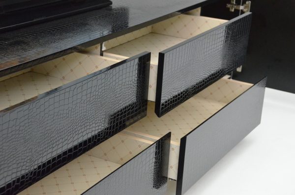 A&X Skyline Modern Black Crocodile Lacquer TV Unit - Image 2