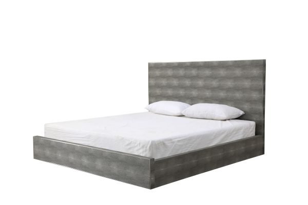 Modrest Dynasty - Eastern King Modern Shagreen Bedroom Set - 3 Drawer - Image 2