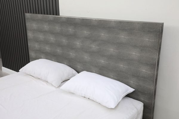 Modrest Dynasty - Eastern King Modern Shagreen Bed - Image 5