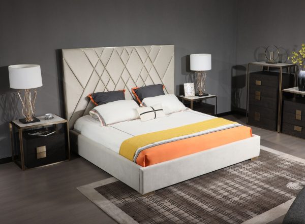 Modrest Eldora - Queen Glam Beige Velvet and Brushed Brass Bed