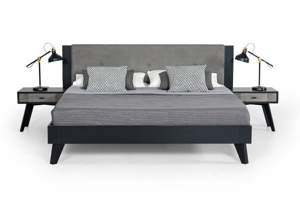 Queen Nova Domus Panther Contemporary Grey & Black Bed